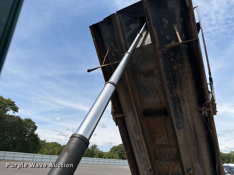 image for item YA4302 2017 Volvo D13 dump truck