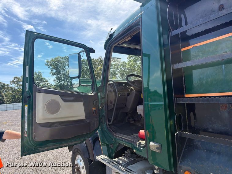 image for item YA4302 2017 Volvo D13 dump truck