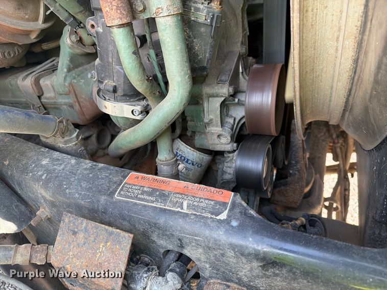 image for item YA4302 2017 Volvo D13 dump truck