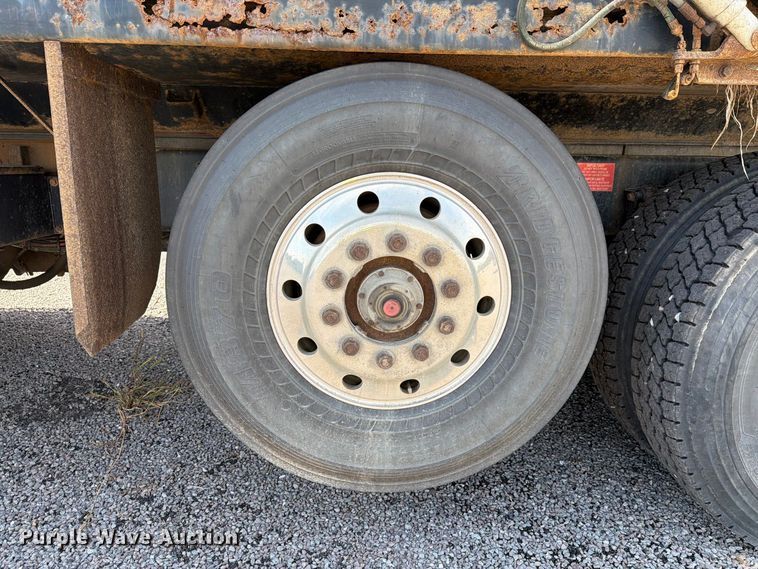 image for item YA4302 2017 Volvo D13 dump truck