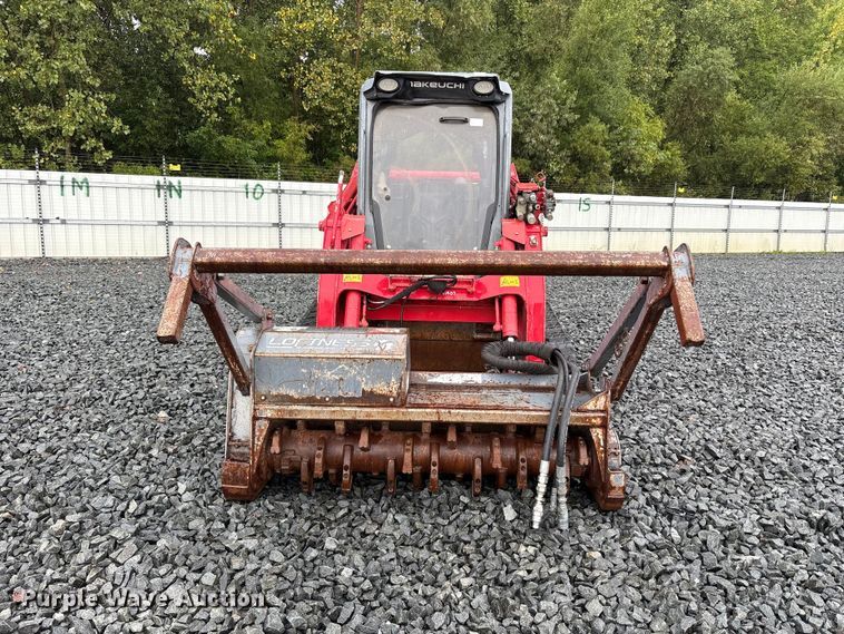 image for item YA4392 2016 Takeuchi TL12V-2 tracked skid steer loader