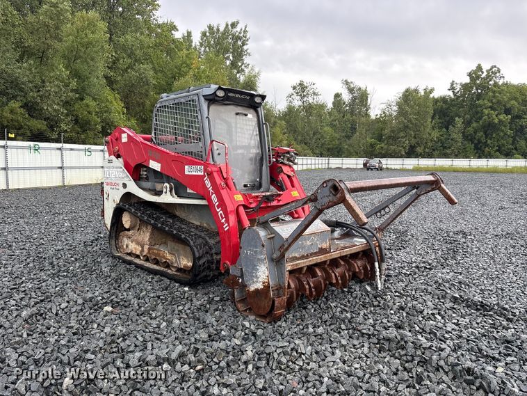 image for item YA4392 2016 Takeuchi TL12V-2 tracked skid steer loader