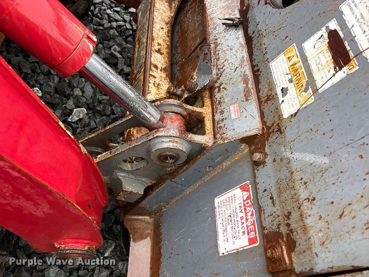 image for item YA4392 2016 Takeuchi TL12V-2 tracked skid steer loader