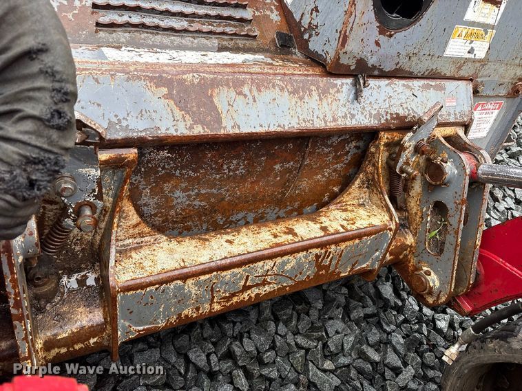 image for item YA4392 2016 Takeuchi TL12V-2 tracked skid steer loader