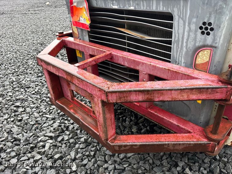 image for item YA4392 2016 Takeuchi TL12V-2 tracked skid steer loader