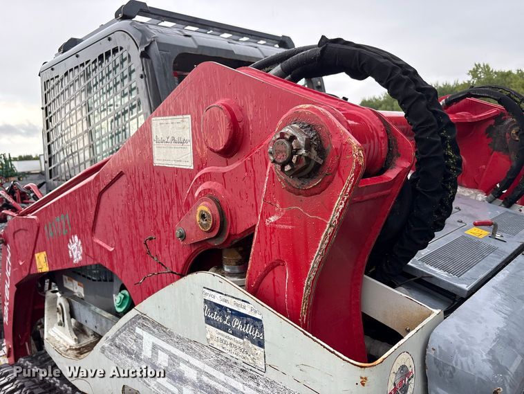 image for item YA4392 2016 Takeuchi TL12V-2 tracked skid steer loader
