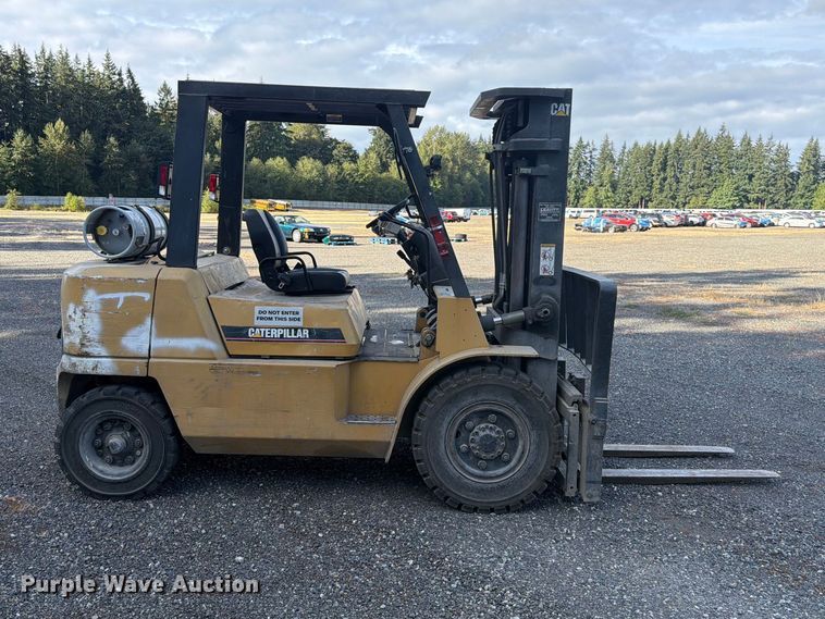 image for item YA4561 2002 Caterpillar GP40K forklift