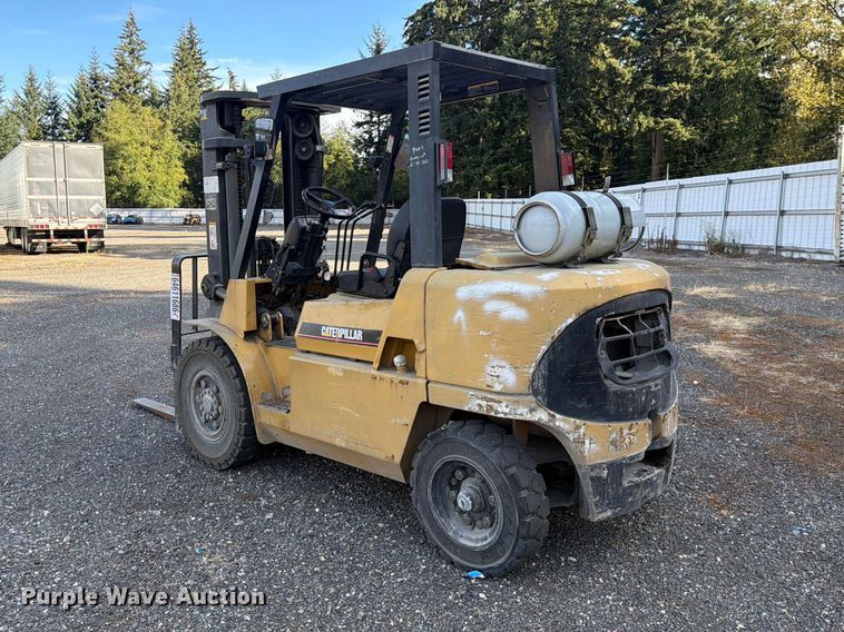 image for item YA4561 2002 Caterpillar GP40K forklift