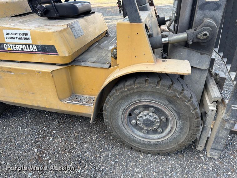 image for item YA4561 2002 Caterpillar GP40K forklift