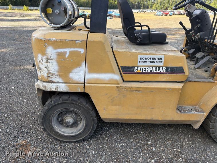 image for item YA4561 2002 Caterpillar GP40K forklift