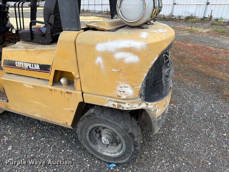 image for item YA4561 2002 Caterpillar GP40K forklift