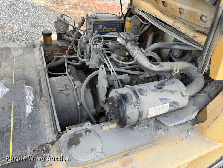 image for item YA4561 2002 Caterpillar GP40K forklift