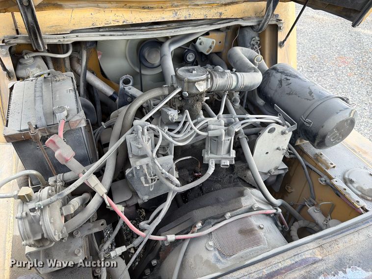 image for item YA4561 2002 Caterpillar GP40K forklift