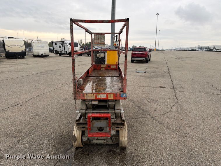 image for item YA4565 2005 SkyJack SJ3220 scissor lift