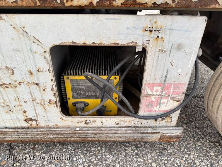 image for item YA4565 2005 SkyJack SJ3220 scissor lift