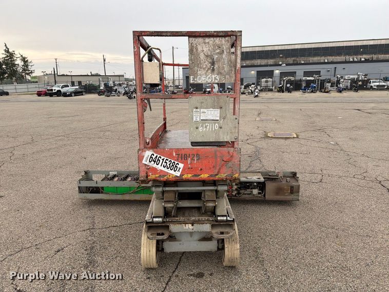 image for item YA4565 2005 SkyJack SJ3220 scissor lift