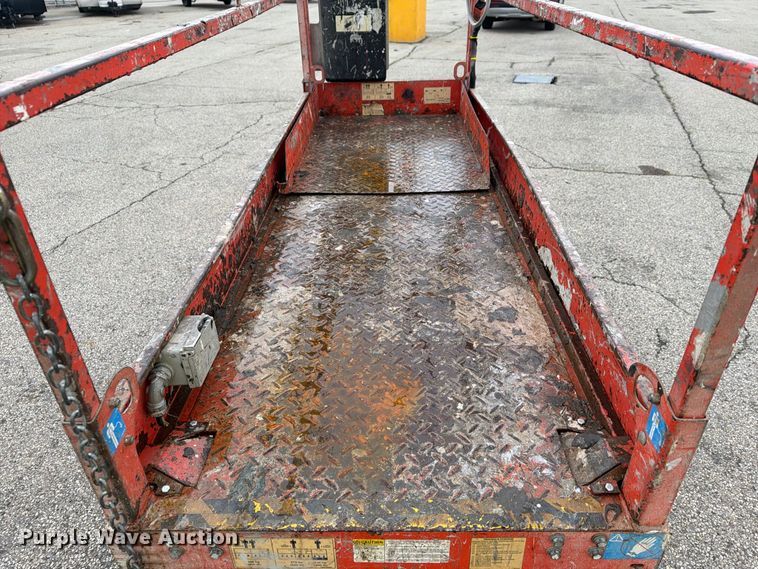image for item YA4565 2005 SkyJack SJ3220 scissor lift
