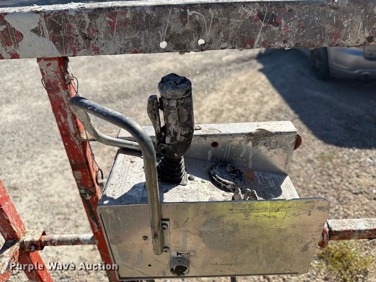 image for item YA4566 2007 Skyjack SJlll-3219 scissor lift