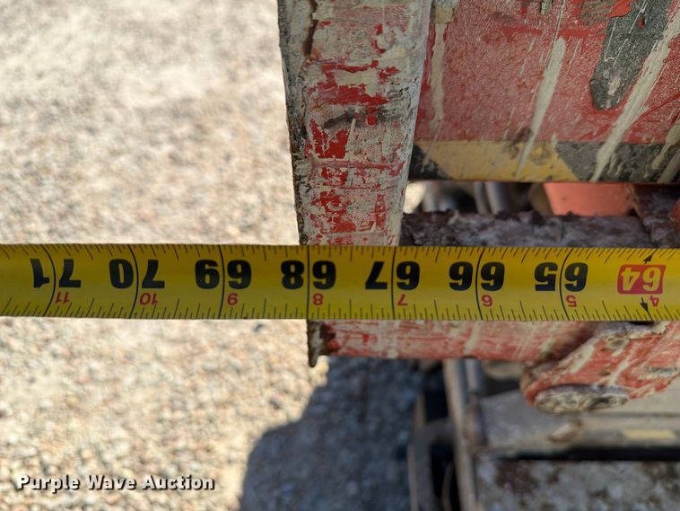 image for item YA4566 2007 Skyjack SJlll-3219 scissor lift