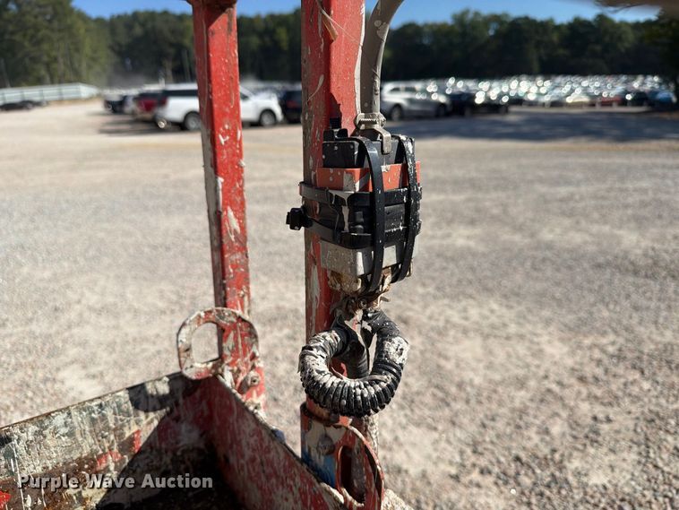 image for item YA4566 2007 Skyjack SJlll-3219 scissor lift