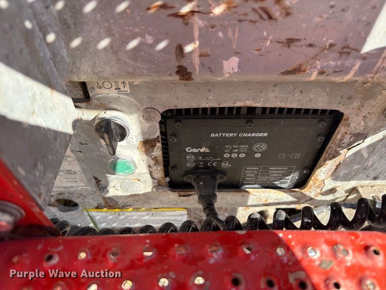 image for item YA4566 2007 Skyjack SJlll-3219 scissor lift