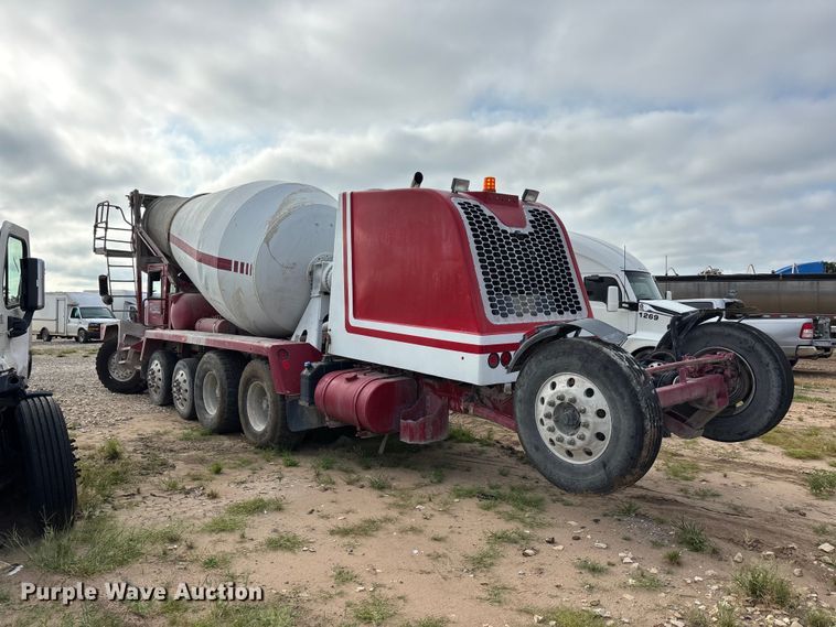image for item YA4606 2017 Terex FDB6000 ready mix truck