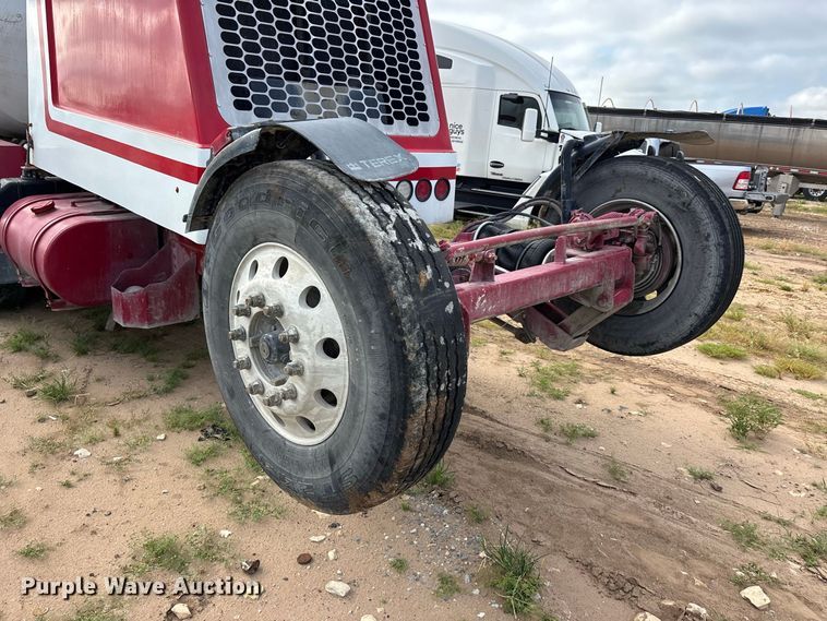 image for item YA4606 2017 Terex FDB6000 ready mix truck