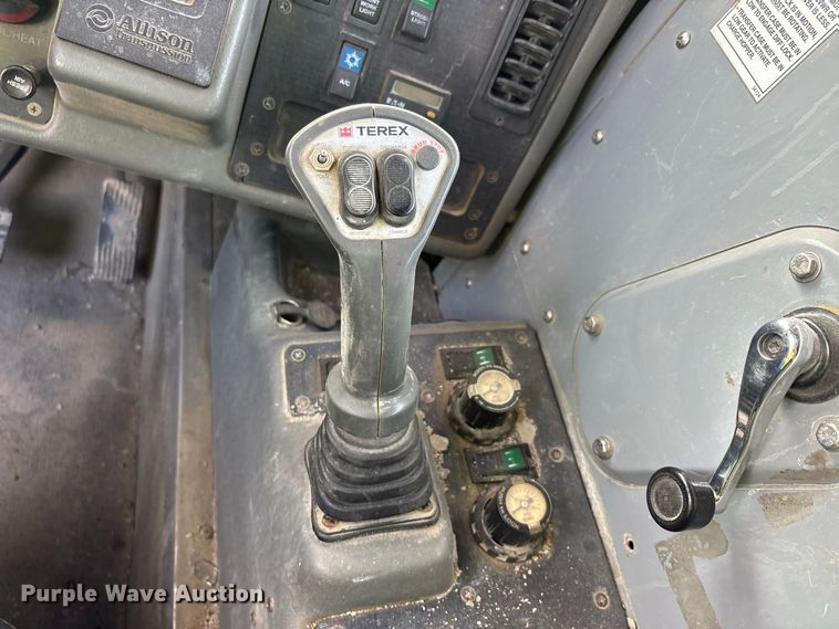 image for item YA4606 2017 Terex FDB6000 ready mix truck