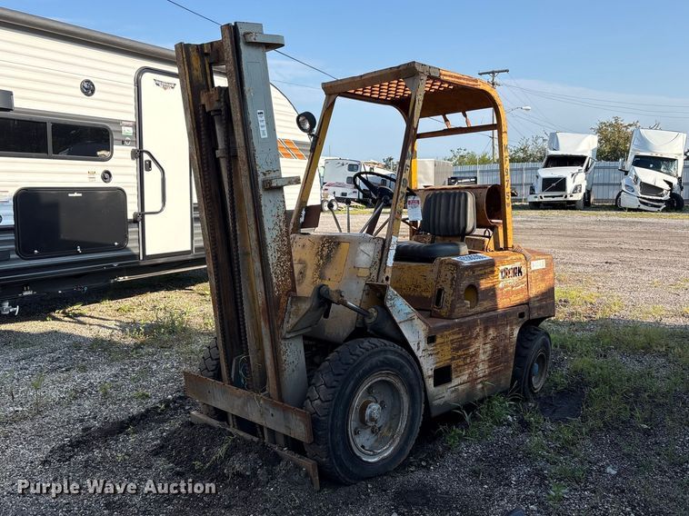 Clark C500-Y50 forklift