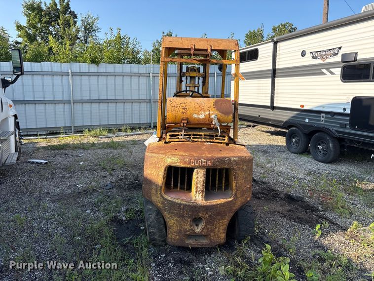 image for item YA4640 Clark C500-Y50 forklift
