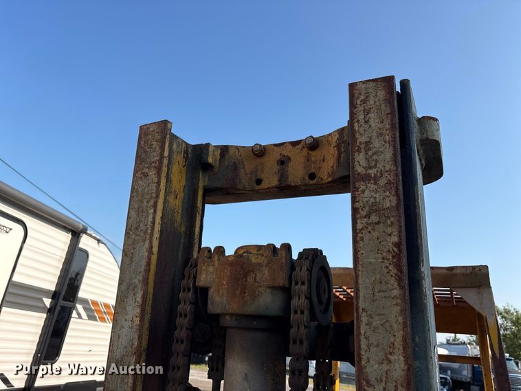 image for item YA4640 Clark C500-Y50 forklift