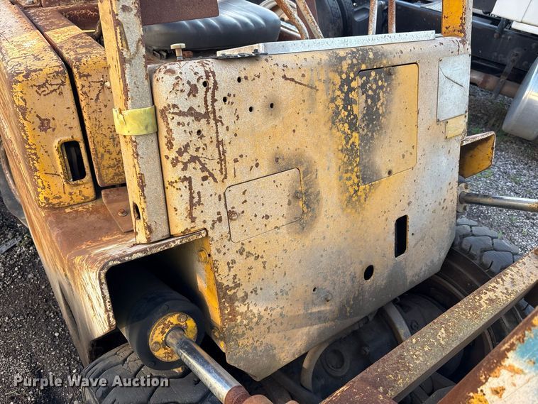 image for item YA4640 Clark C500-Y50 forklift