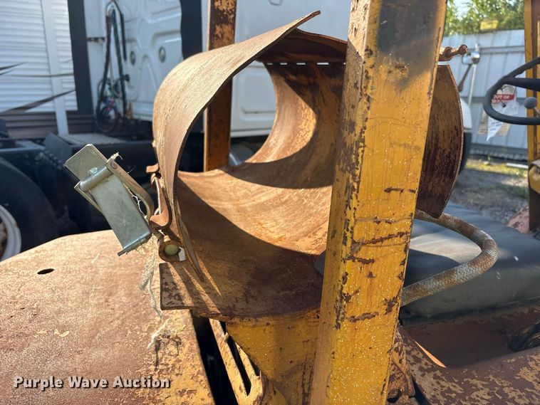 image for item YA4640 Clark C500-Y50 forklift
