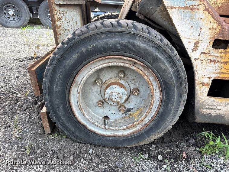 image for item YA4640 Clark C500-Y50 forklift
