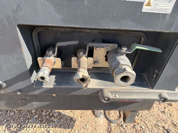 image for item YA4649 2021 Airman PDS4005 T4 air compressor