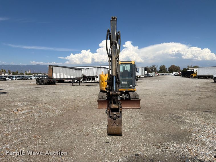 image for item YA4675 2019 John Deere 85G mini excavator