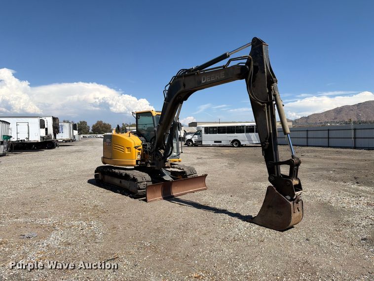 image for item YA4675 2019 John Deere 85G mini excavator