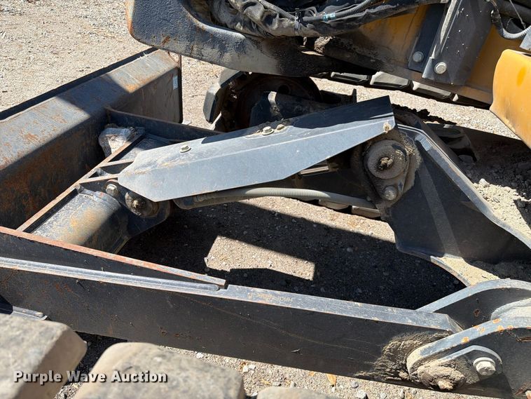image for item YA4675 2019 John Deere 85G mini excavator
