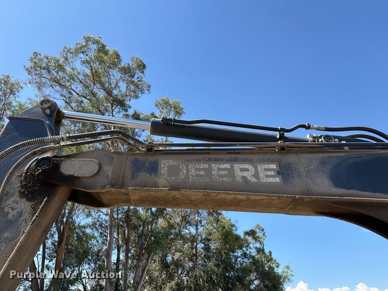 image for item YA4675 2019 John Deere 85G mini excavator