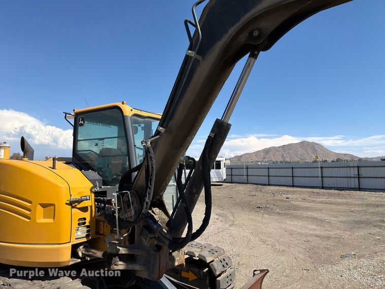 image for item YA4675 2019 John Deere 85G mini excavator