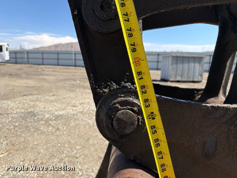 image for item YA4675 2019 John Deere 85G mini excavator