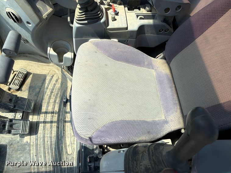 image for item YA4675 2019 John Deere 85G mini excavator