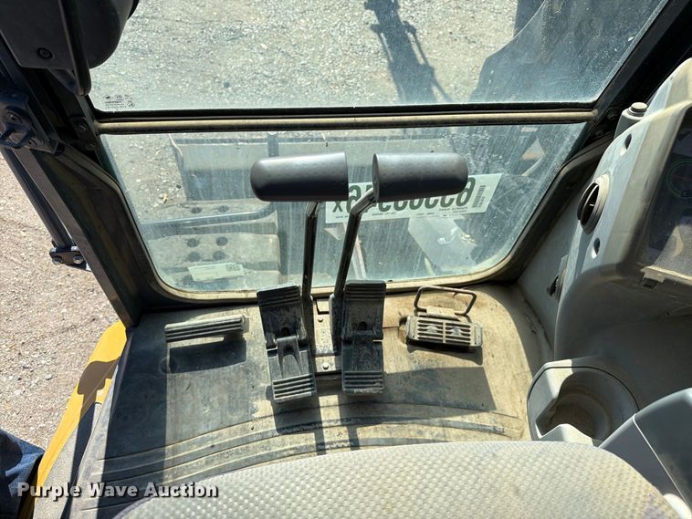 image for item YA4675 2019 John Deere 85G mini excavator