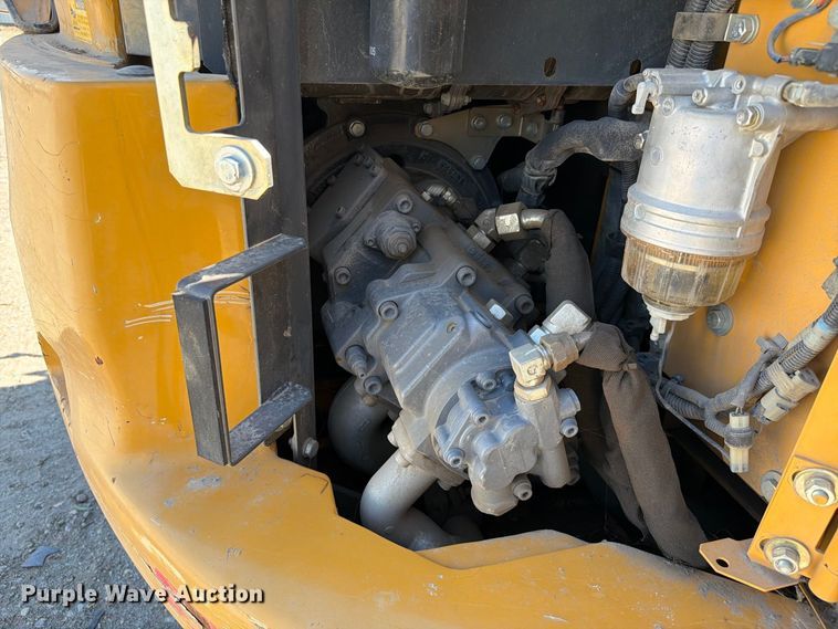 image for item YA4675 2019 John Deere 85G mini excavator