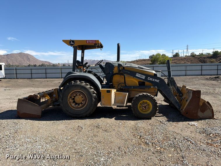 image for item YA4677 2020 John Deere 210L landscape tractor