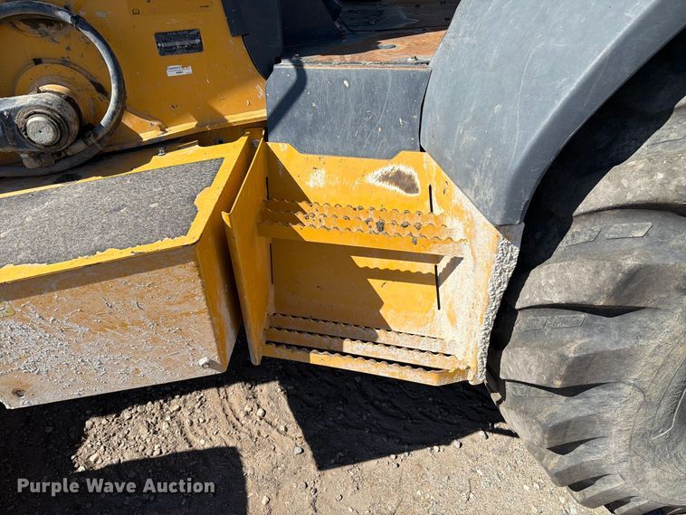 image for item YA4677 2020 John Deere 210L landscape tractor