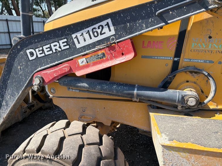 image for item YA4677 2020 John Deere 210L landscape tractor
