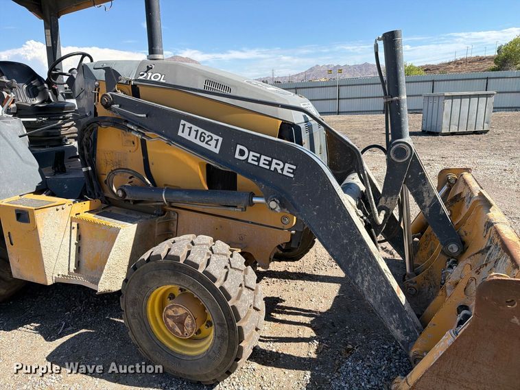 image for item YA4677 2020 John Deere 210L landscape tractor