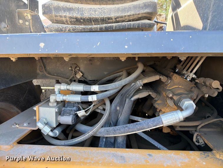 image for item YA4677 2020 John Deere 210L landscape tractor
