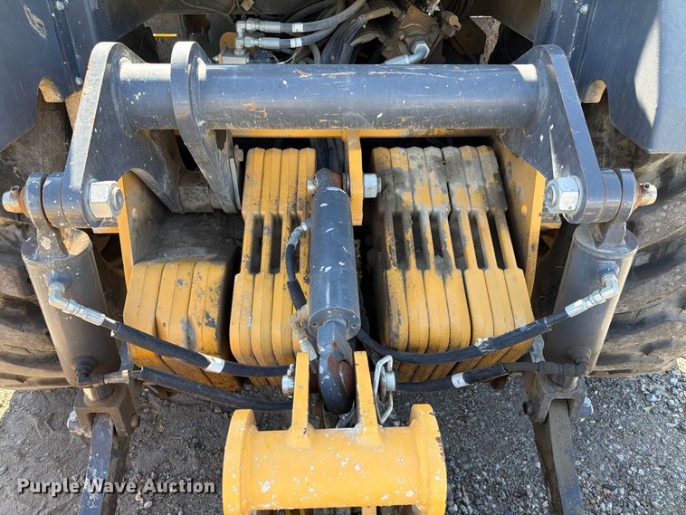 image for item YA4677 2020 John Deere 210L landscape tractor